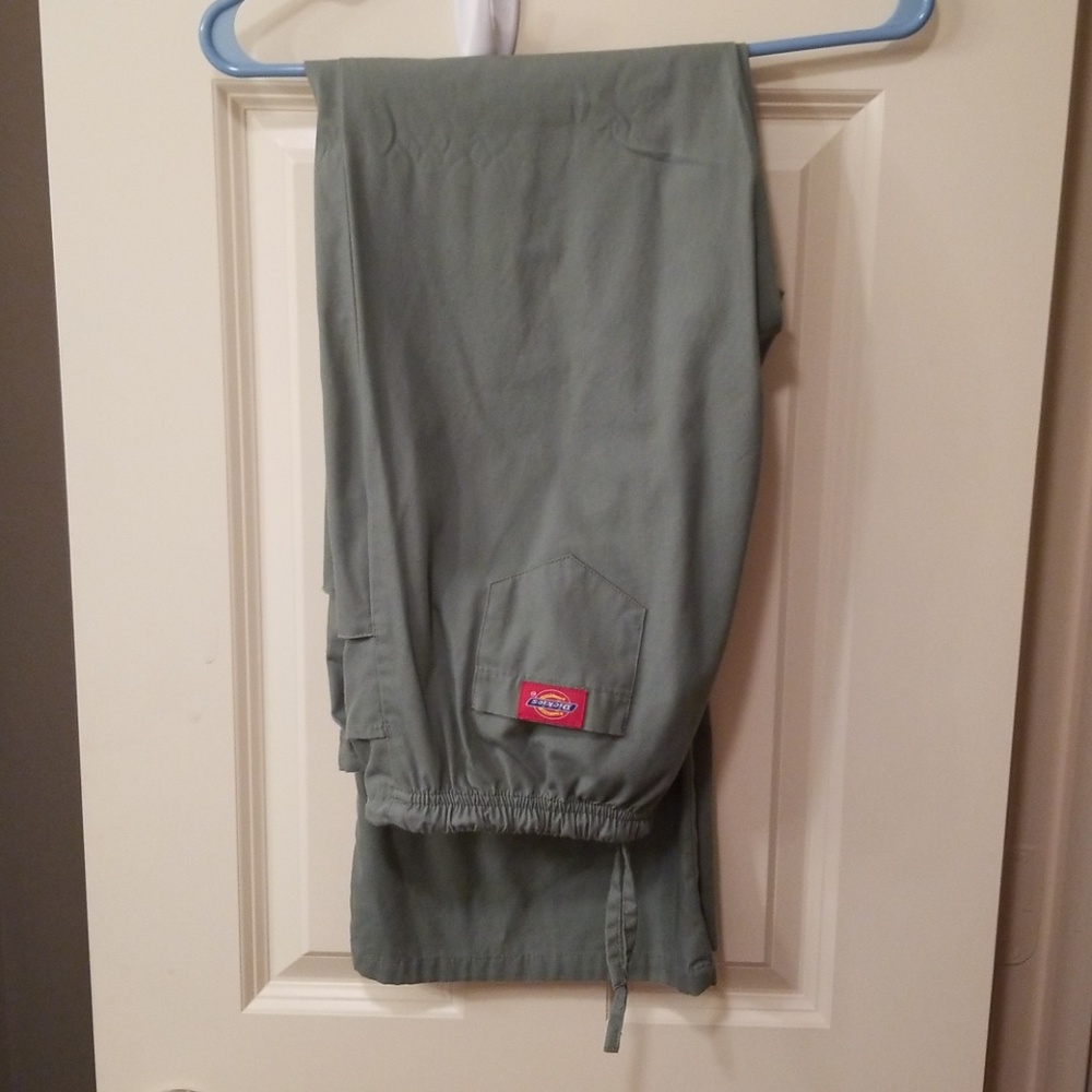 Scrub pants